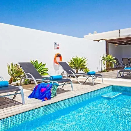 Playa Blanca Sleeps 6 Pool Air Con Wifi Vila Playa Blanca (Lanzarote)