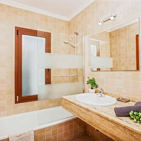 Playa Blanca Sleeps 6 Pool Air Con Wifi Vila